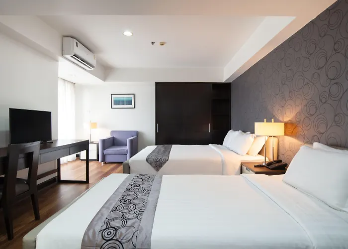 Lily Hotel